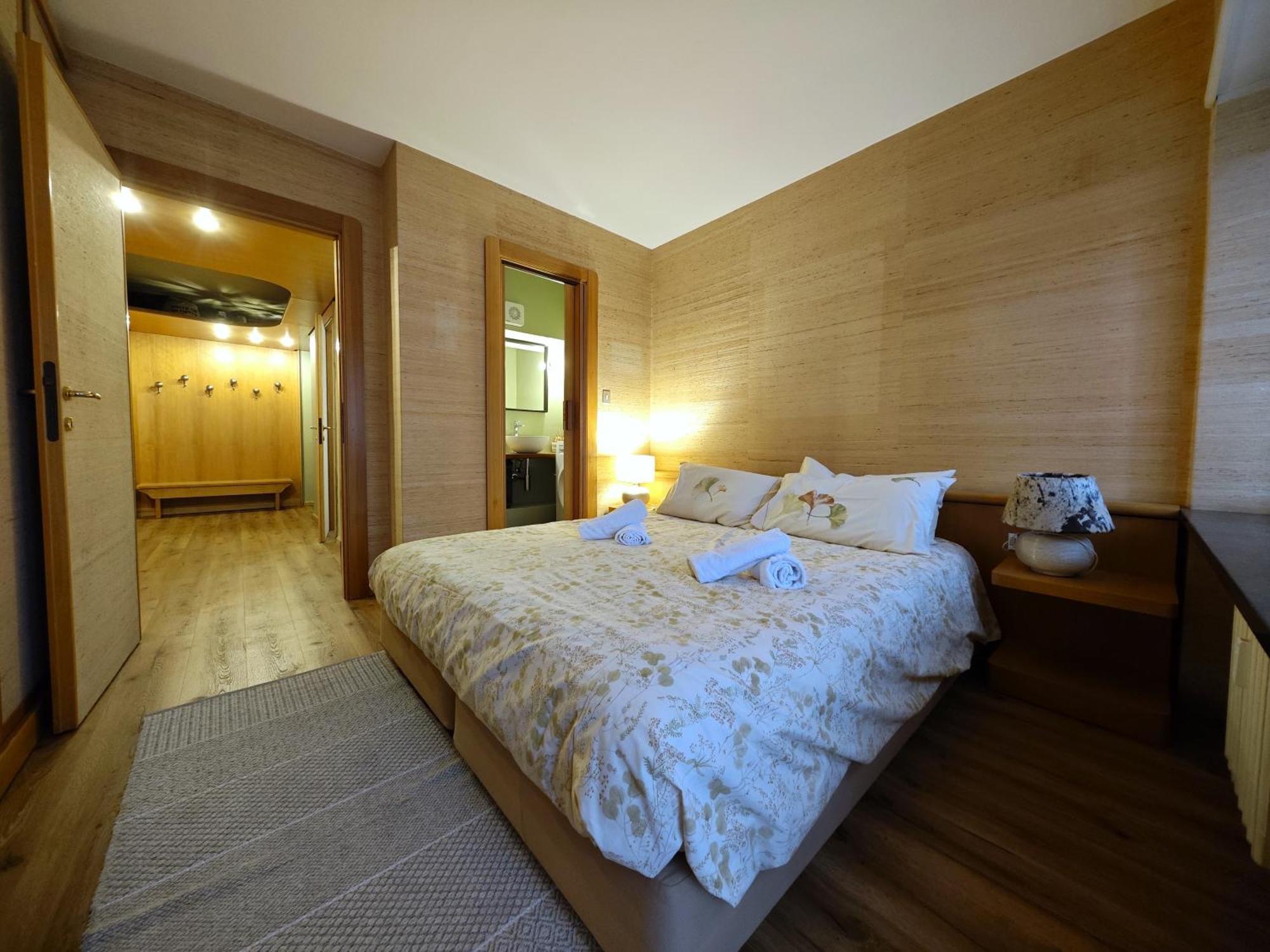 Hostdomus - Il Cerbiatto Apartment Sestriere Luaran gambar